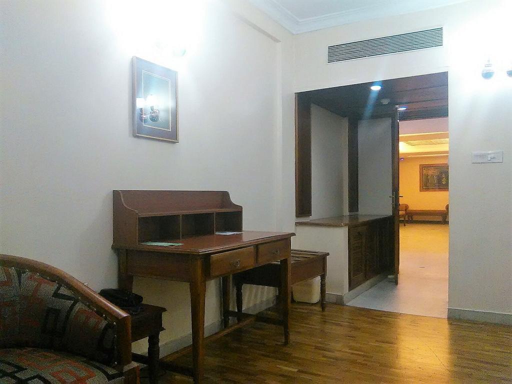 เดอะ วูด แมเนอร์ เอ็มจี โรด Hotel Kochi ภายนอก รูปภาพ