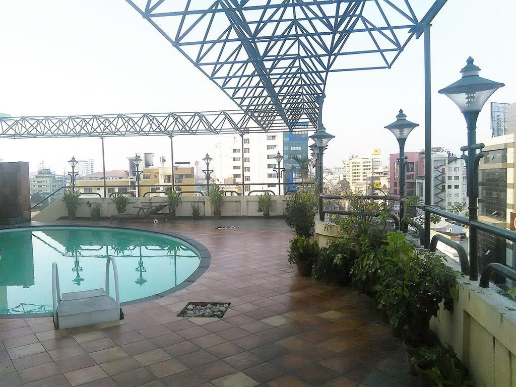 เดอะ วูด แมเนอร์ เอ็มจี โรด Hotel Kochi ภายนอก รูปภาพ