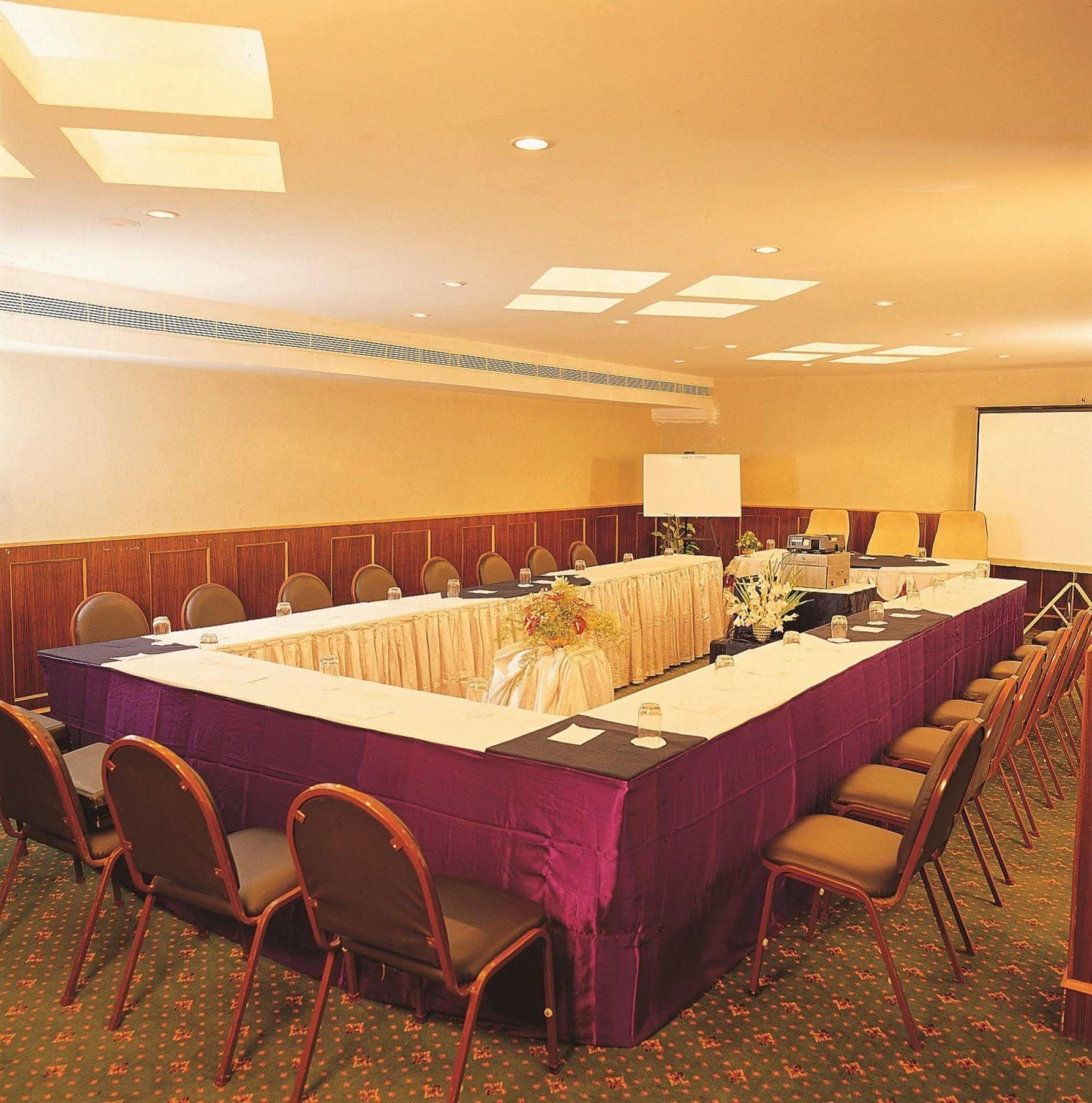 เดอะ วูด แมเนอร์ เอ็มจี โรด Hotel Kochi ภายนอก รูปภาพ